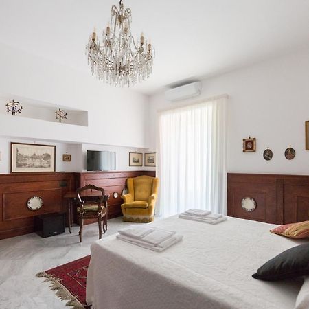 נאפולי Palazzo Doria D'Angri Suites מראה חיצוני תמונה
